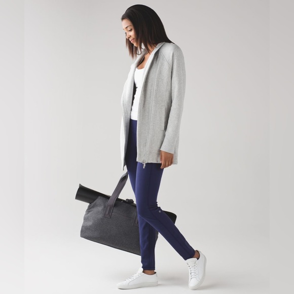 Lululemon Simply Bare Un-Tight Tight Leggings in Hero Blue Size 6 - Picture 2 of 10